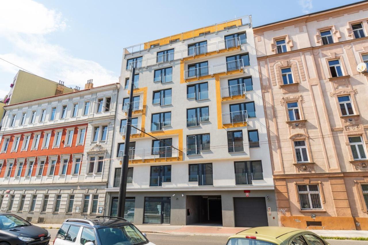 Brand New Studio Apartment #51 With Free Secure Parking In The Center Prag Exteriör bild